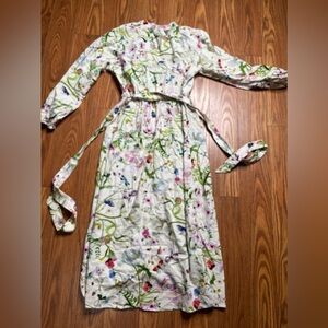H&M  Beautiful Spring Floral Dress size SMALL